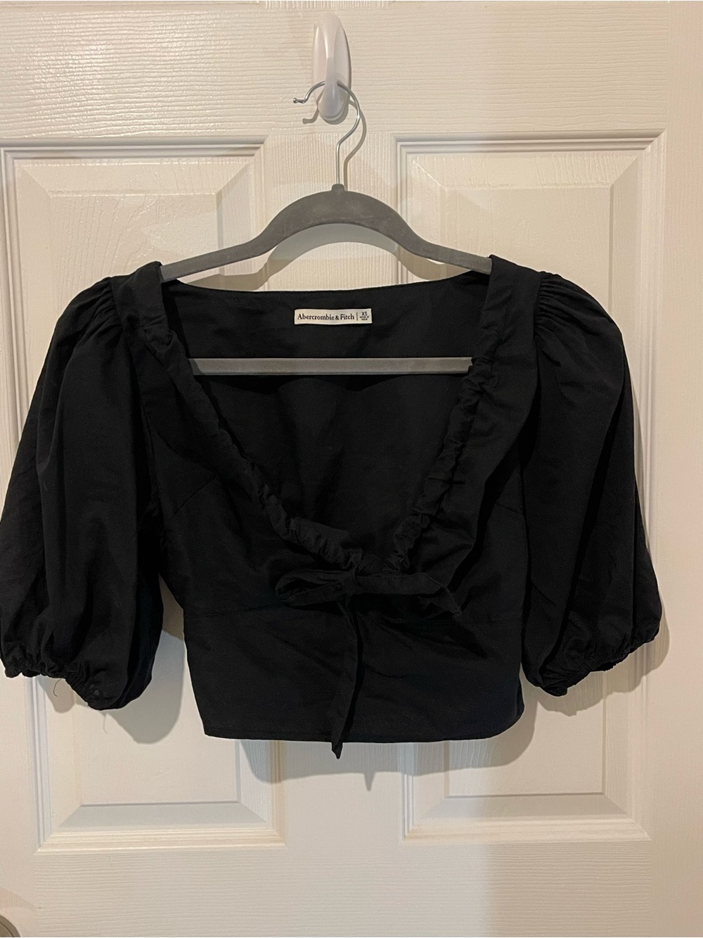 Abercrombie & Fitch Black Ruffle-Trim Tie-Front Crop Top